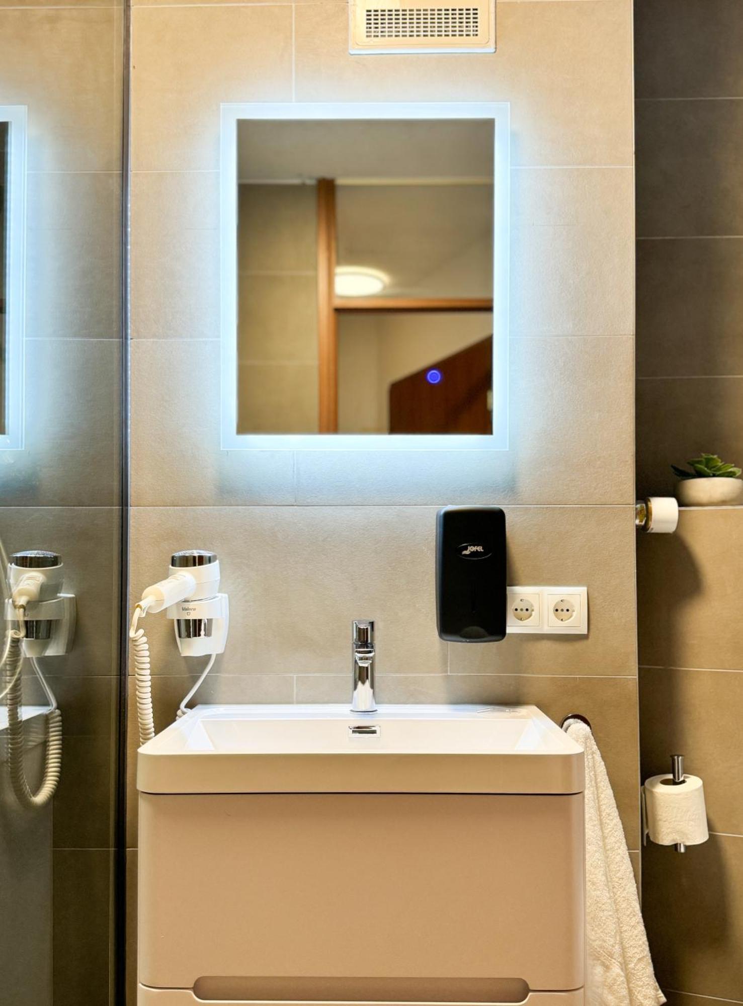 Modern Living In Karlsruhe - Frieden Apartments Εξωτερικό φωτογραφία